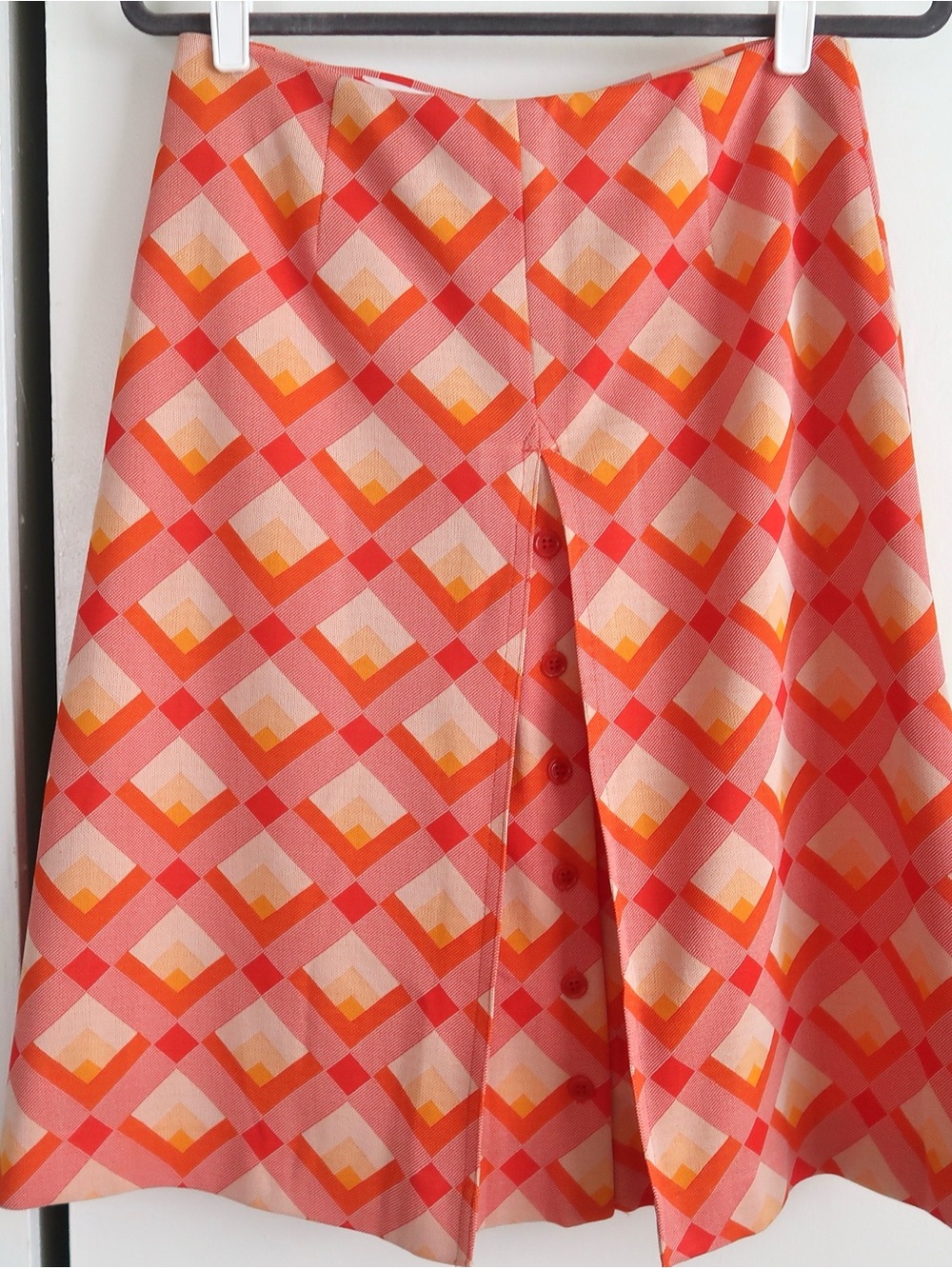 Vintage Ellen Tracy Coral, Orange, and Red Geometric A-Line Skirt